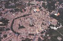 Uzes aerial